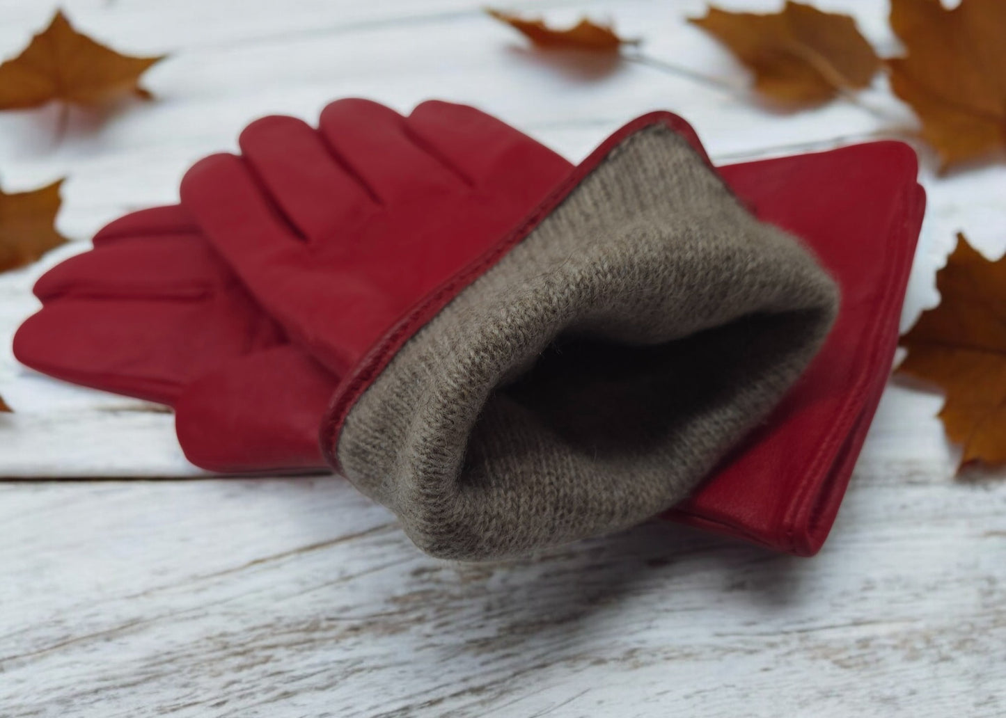 TheGloveHut Womens New Genuine Leather Cashmere Lined Winter Gloves Gift Boxed