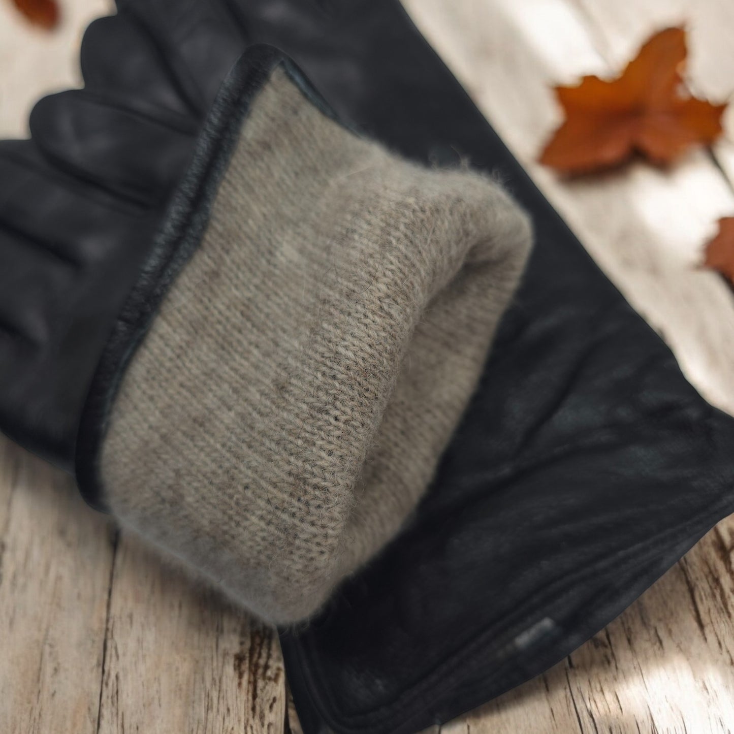 Womens Ladies Super Soft Premium Quality Real Leather Gloves Winter Cashmere Lined One Piece